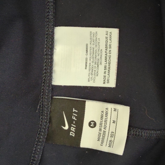 Nike Athletic Capri Black Size Medium - Picture 3 of 6